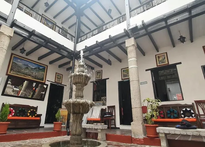 Hostal Flores