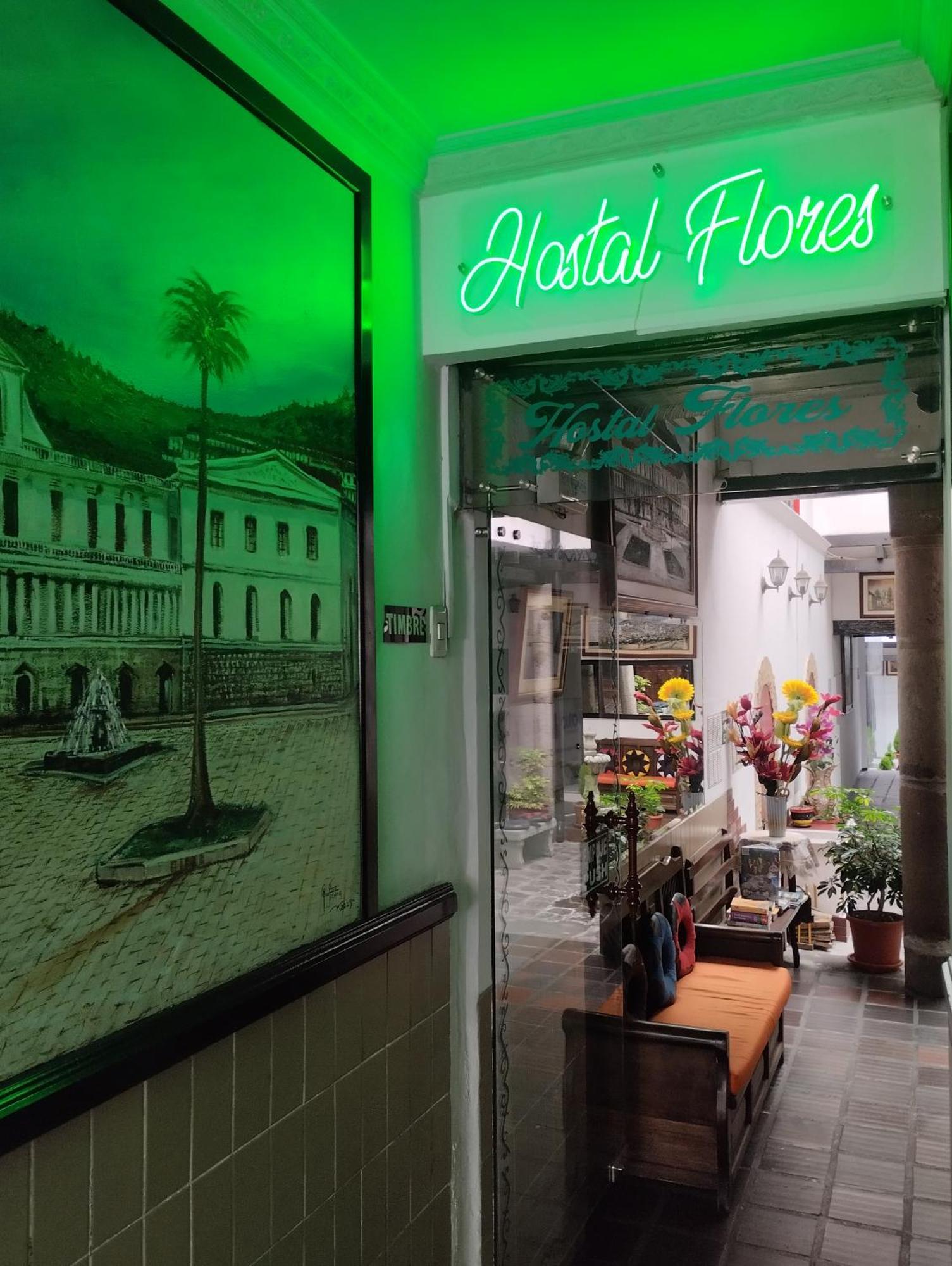 Flores Hostal Quito